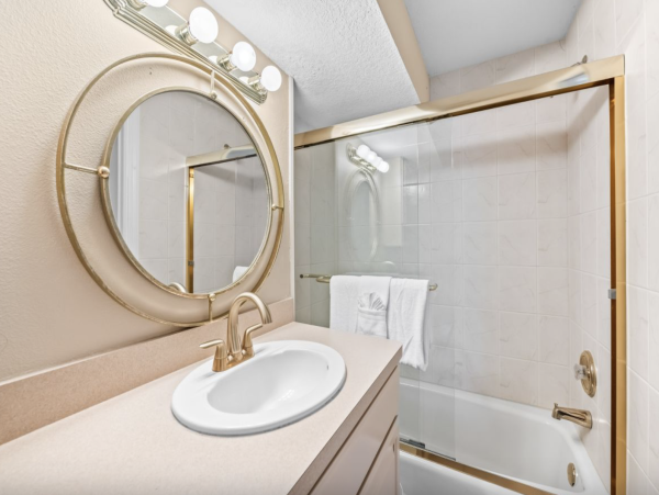 Lido Key Vacation Home with 2 Bedroom and Private Pool